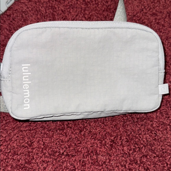 Lululemon Gray Belt Bag mini - Picture 2 of 4